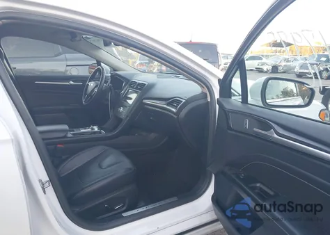 2020 Ford Fusion Titanium z USA, uszkodzony, nr VIN 3FA6P0D94LR153294